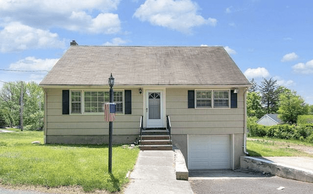 13 W Main Street, Alpine